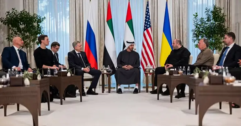 শেখ মোহাম্মদ বিন জায়েদ আল নাহিয়ান যুক্তরাষ্ট্র, রাশিয়া এবং ইউক্রেনের প্রতিনিধিদের সঙ্গে আলোচনায়